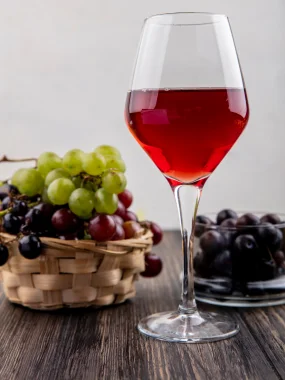 Kadeh ve Sepeete Üzüm